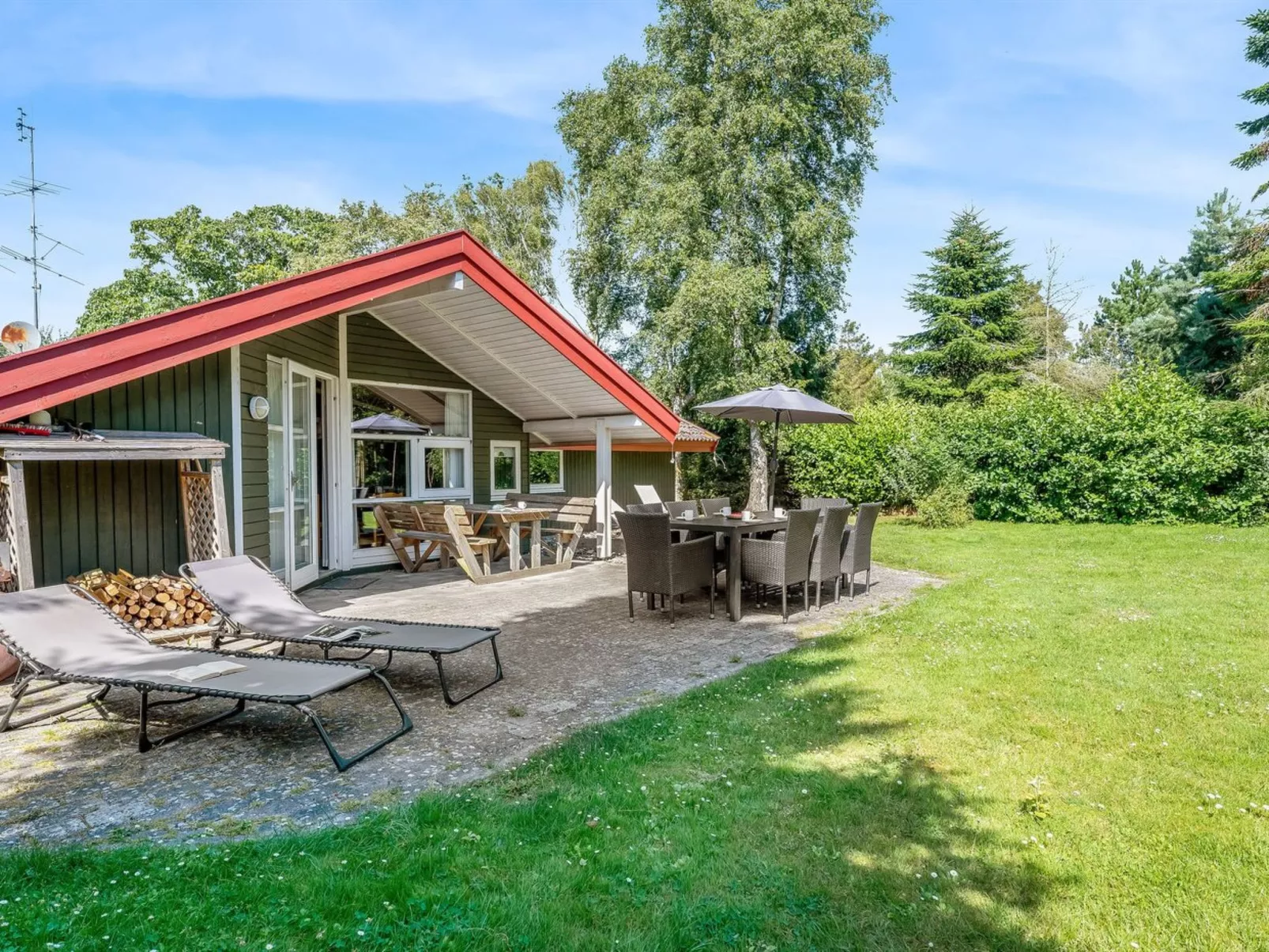 "Uta" - 300m from the sea-Draußen