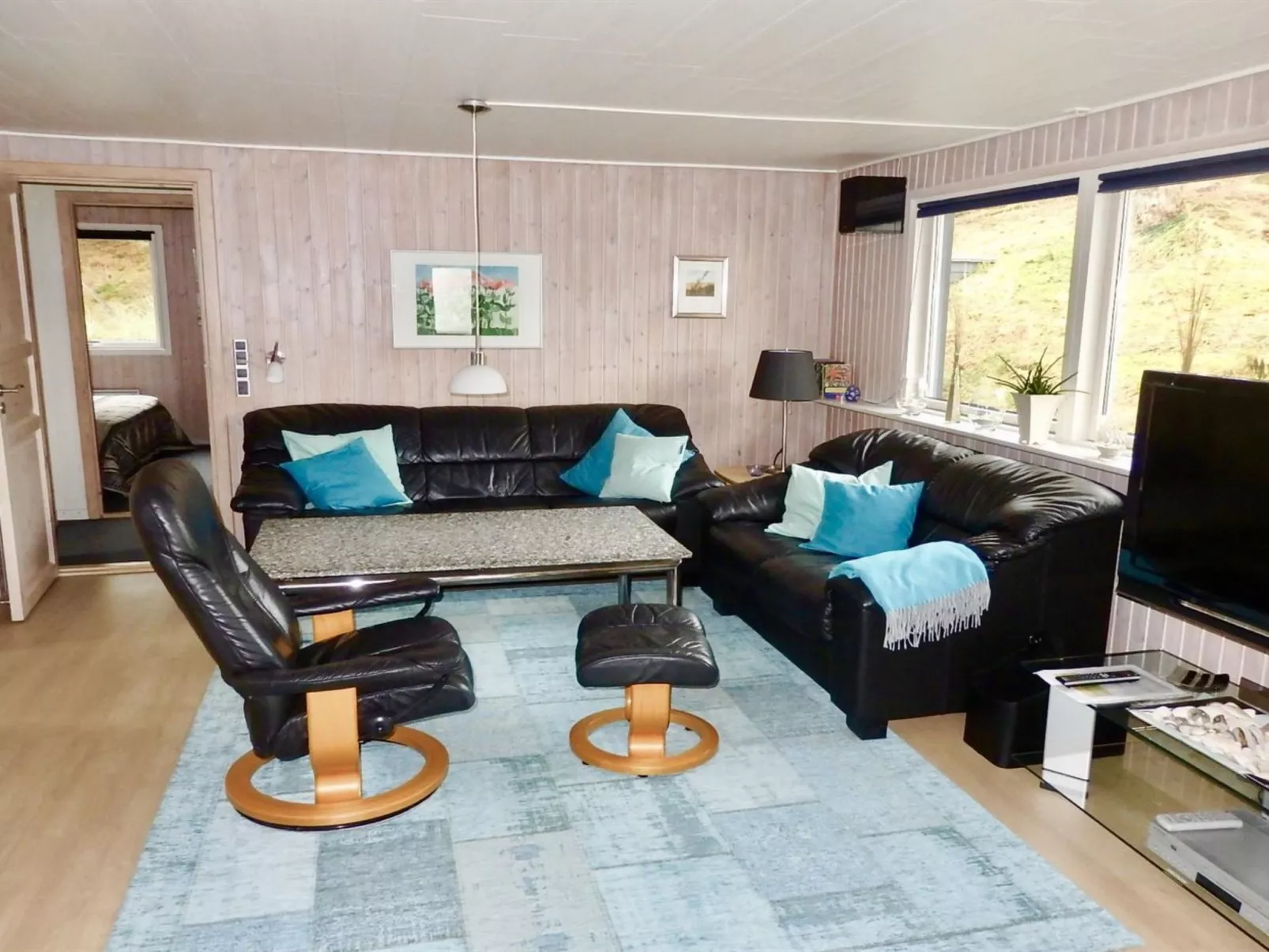 "Gudrid" - 500m from the sea-Inside