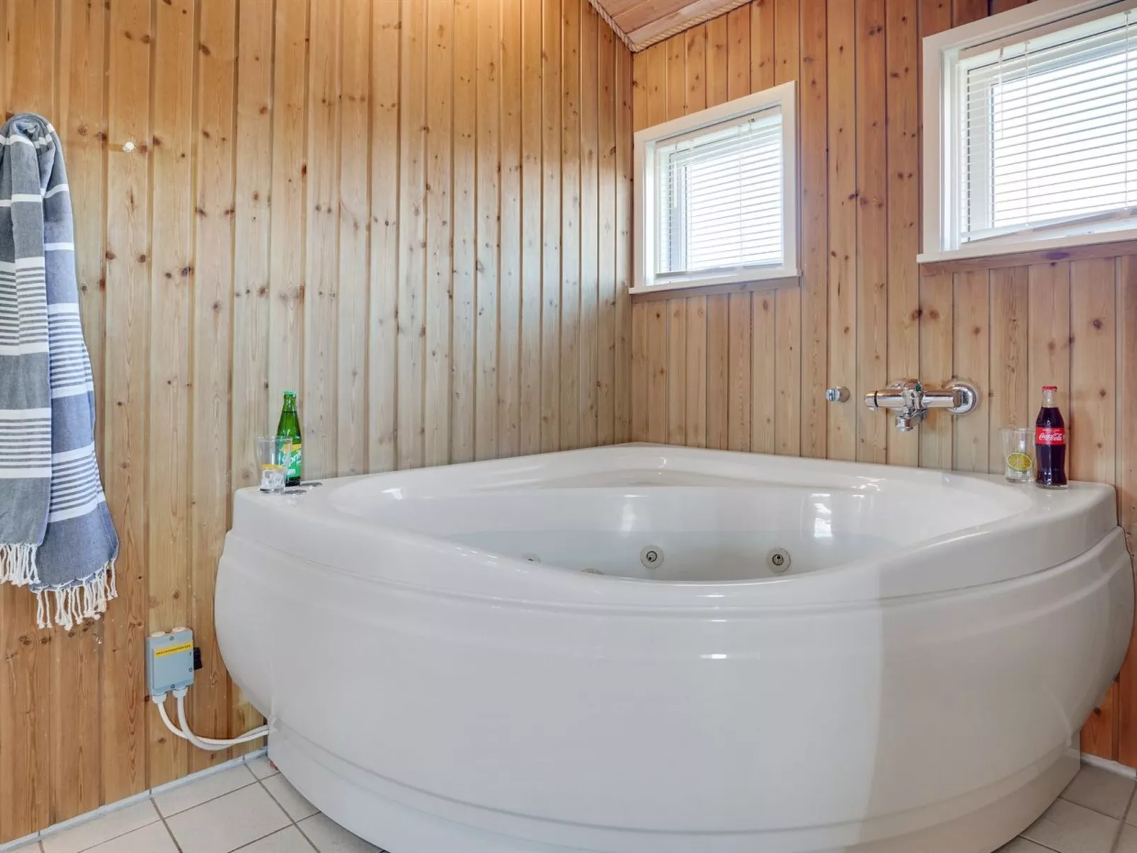 "Dunya" - 400m from the sea-Inside