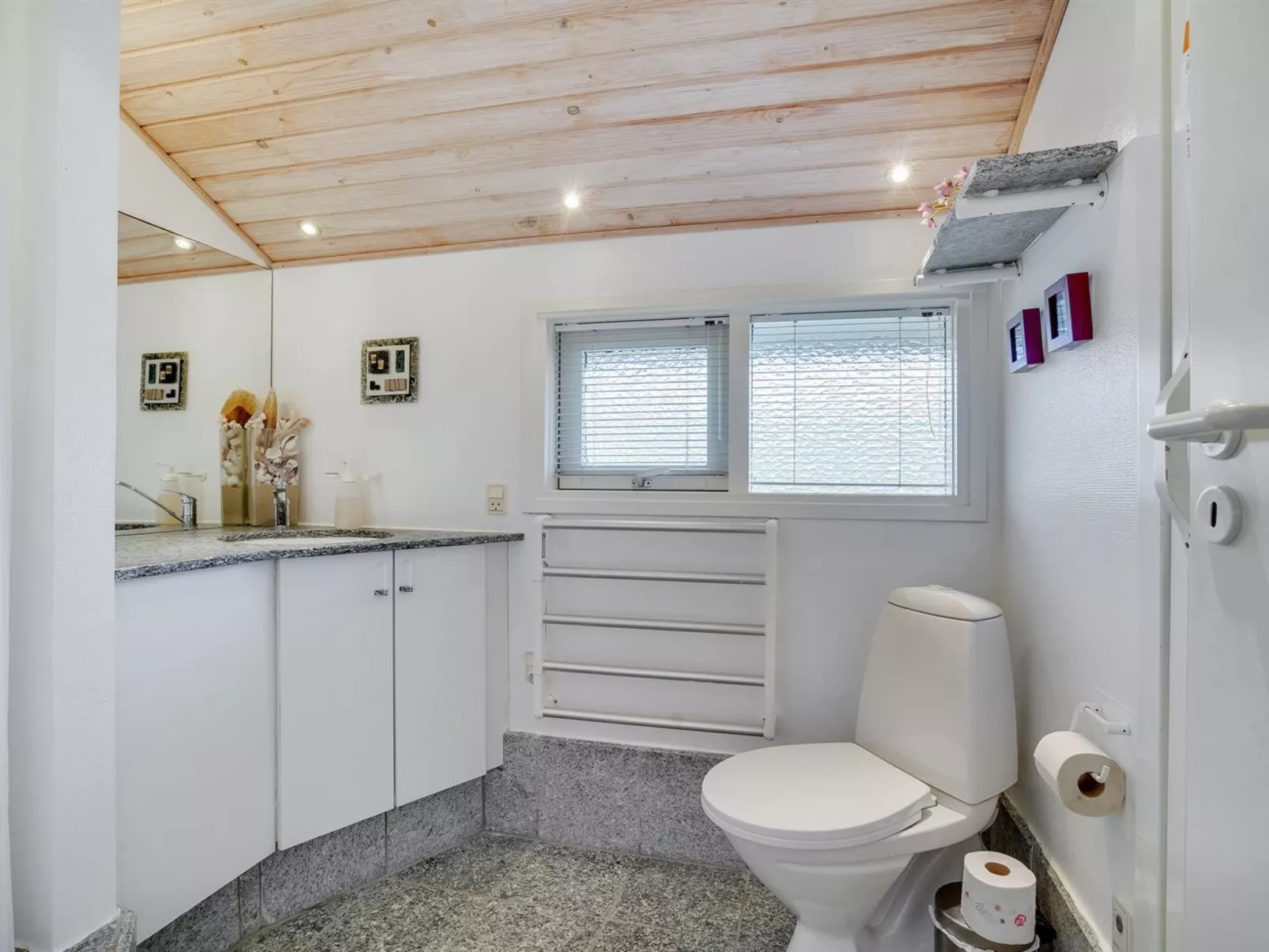 "Arwen" - 200m from the sea-Inside