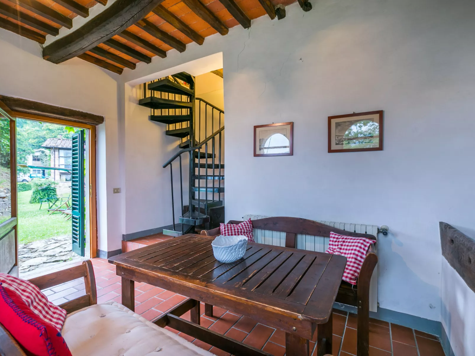 Podere Piastriccio-Inside