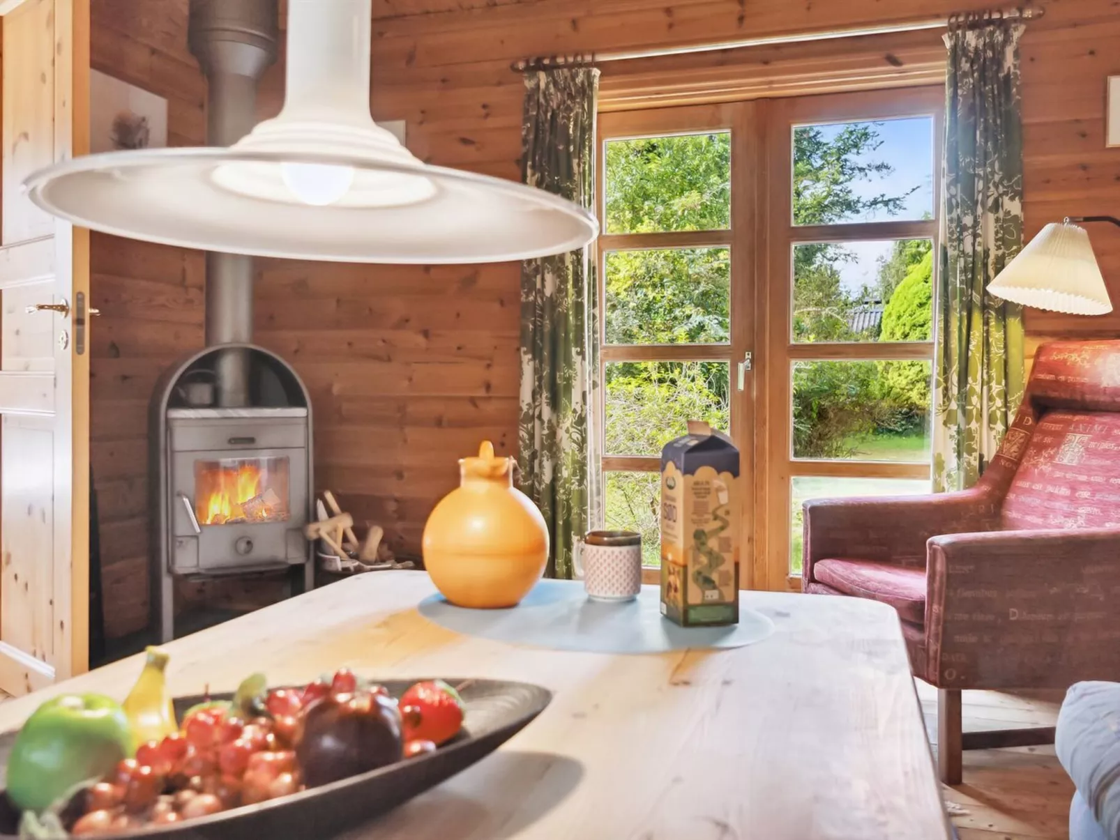 "Tuukka" - 150m from the sea-Drinnen