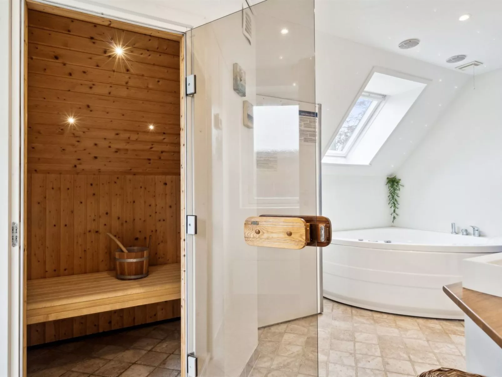 "Snezana" - 150m from the sea-Inside