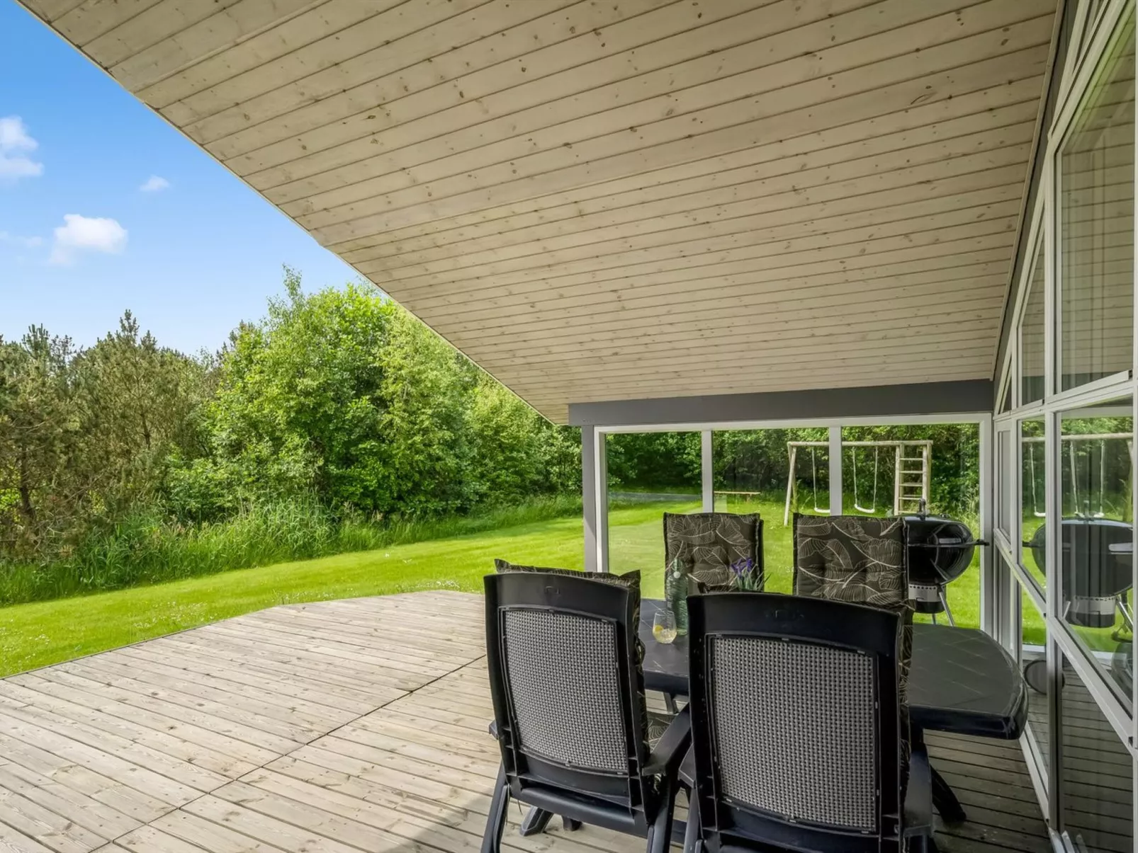 "Karlsefni" - 600m to the fjord-Outside