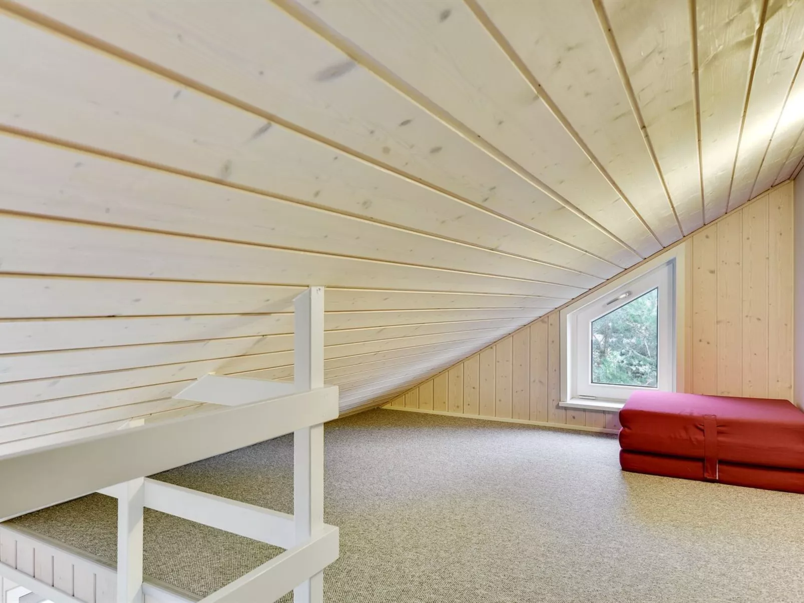 "Anethe" - 100m to the fjord-Inside