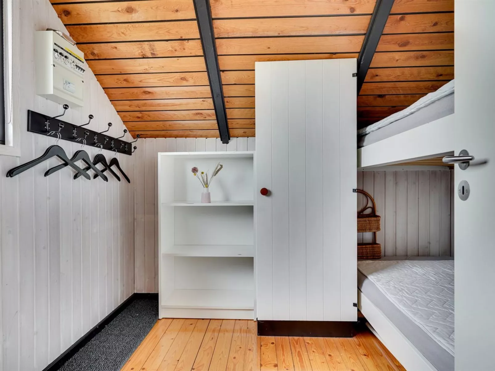 "Ardan" -  from the sea-Inside