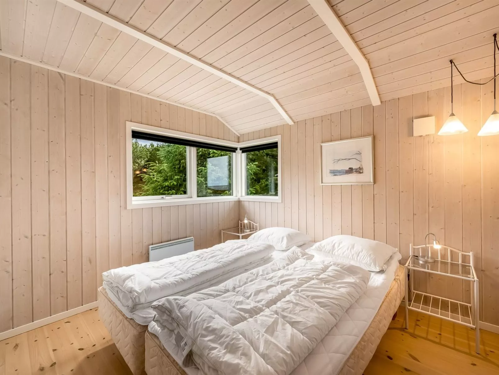 "Leona" - 250m to the fjord-Inside