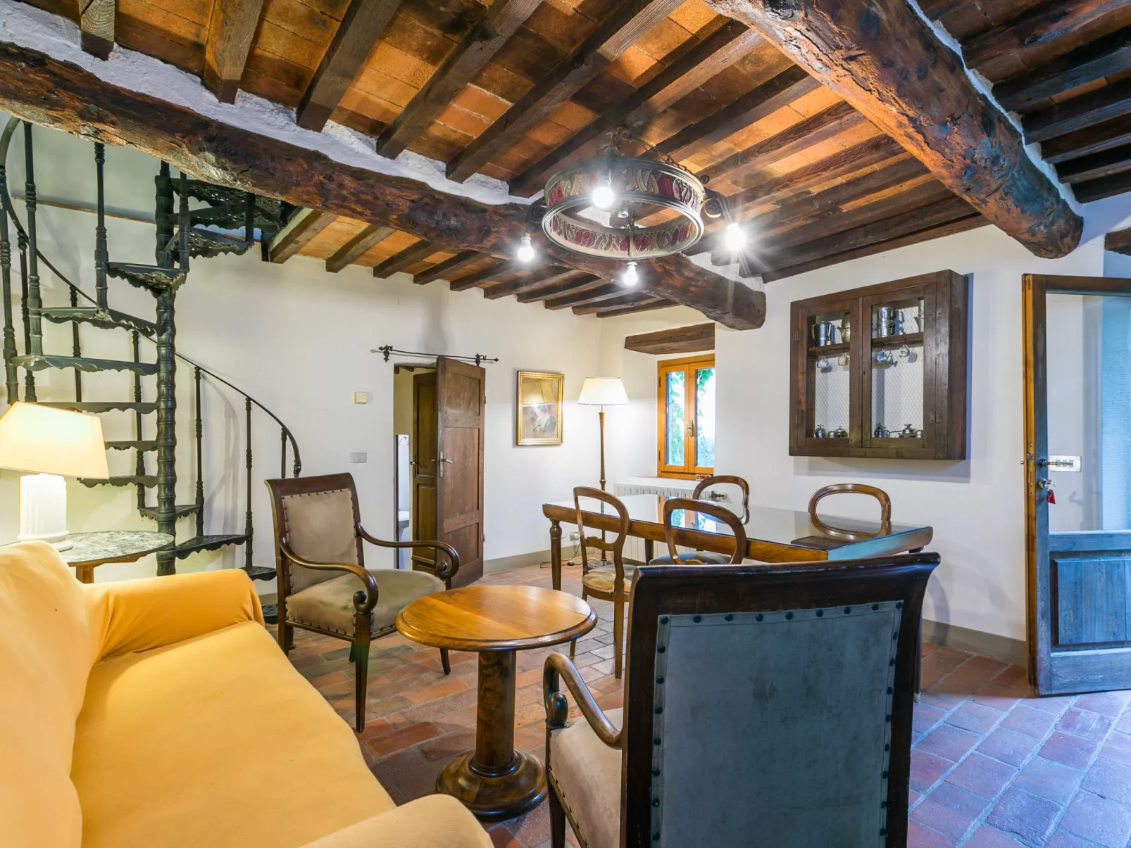 Podere Piastriccio-Inside