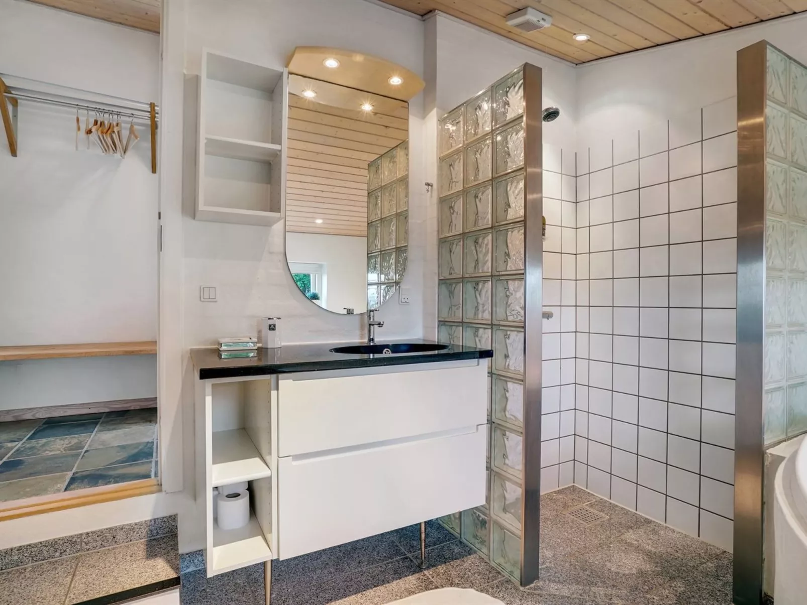 "Josten" - 500m from the sea-Inside