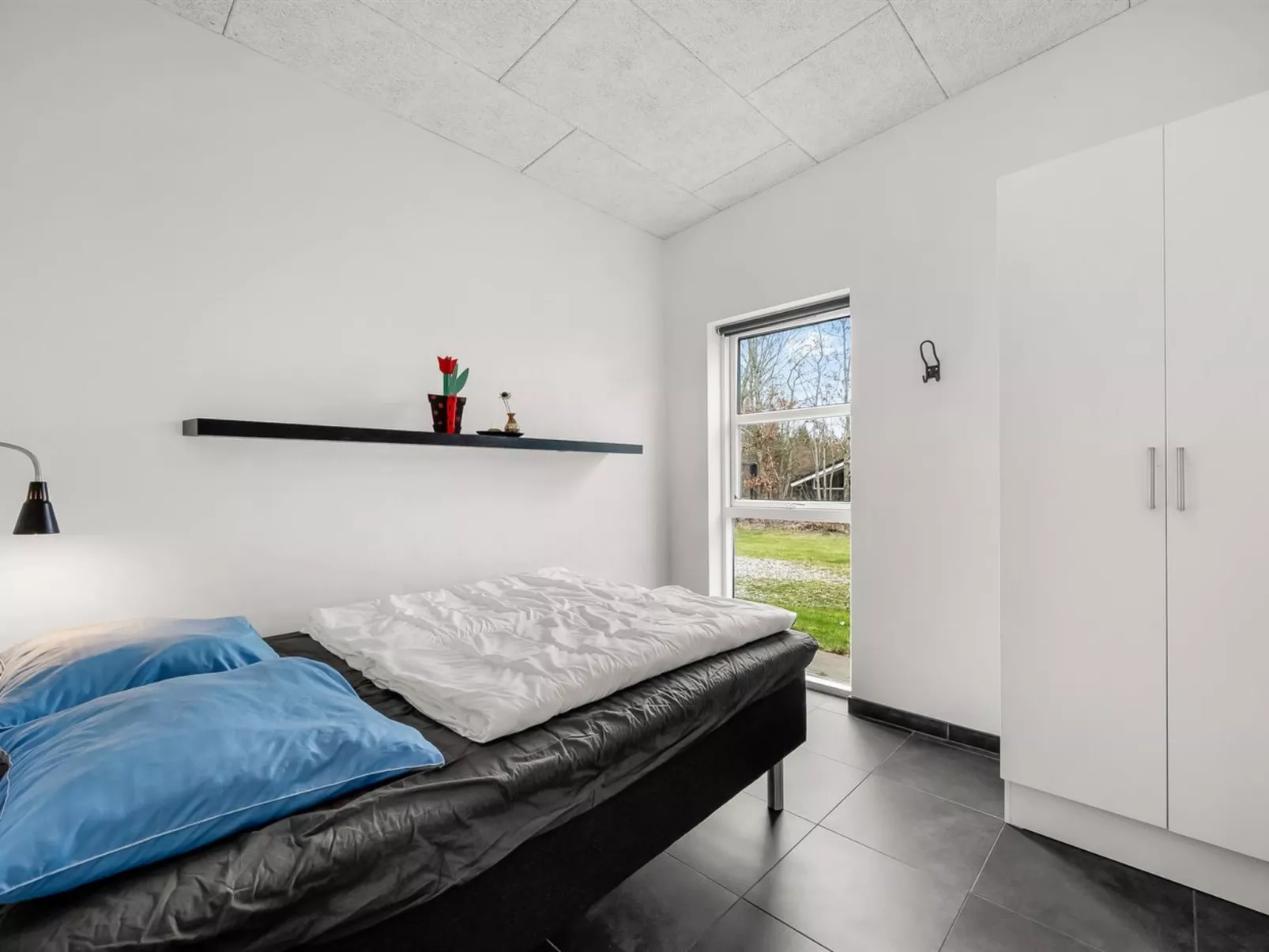 "Jarven" - 500m to the fjord-Dedans