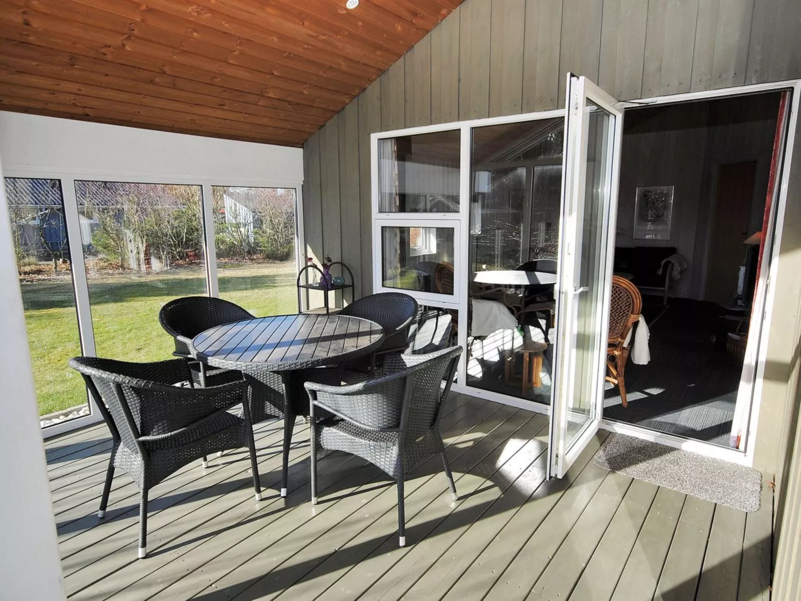 "Kody" - 350m to the fjord-Outside