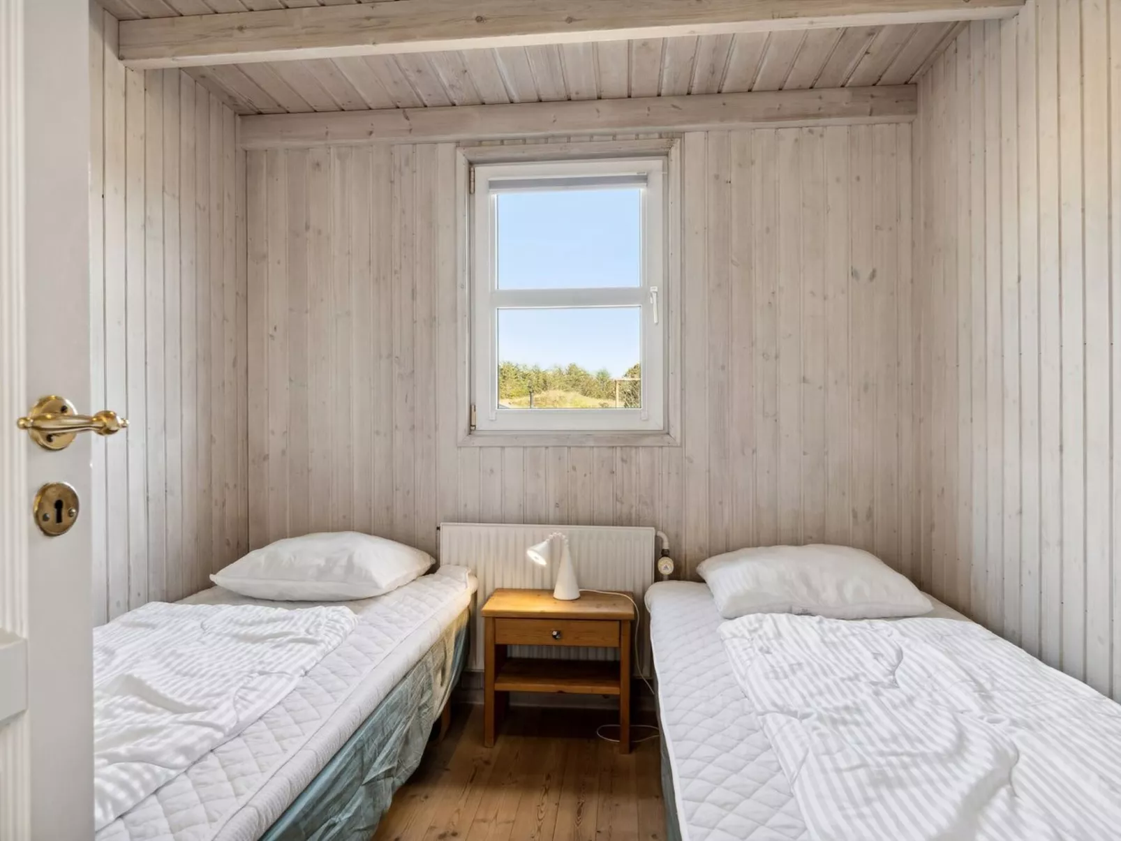 "Alrune" - 800m from the sea-Drinnen