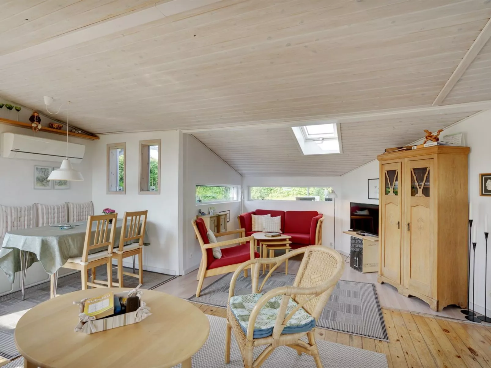 "Arnette" - 150m from the sea-Inside