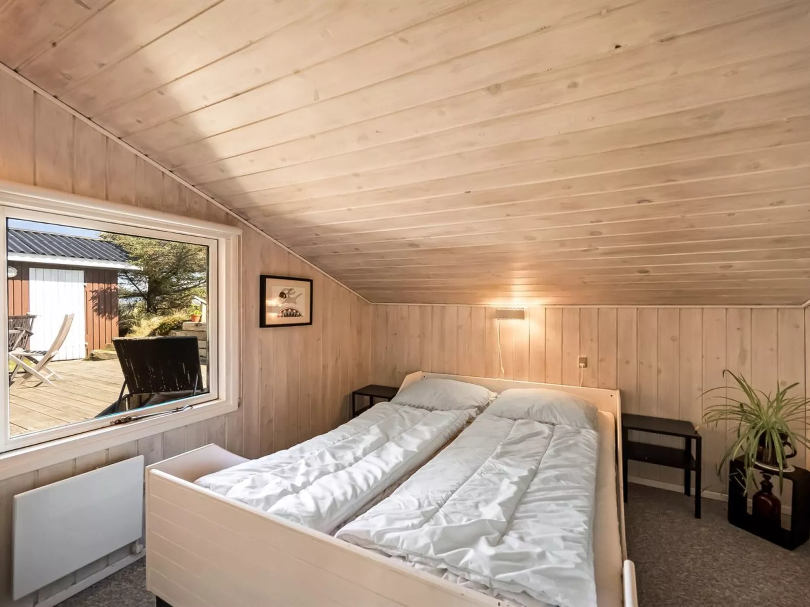 "Brigit" - 200m from the sea-Inside