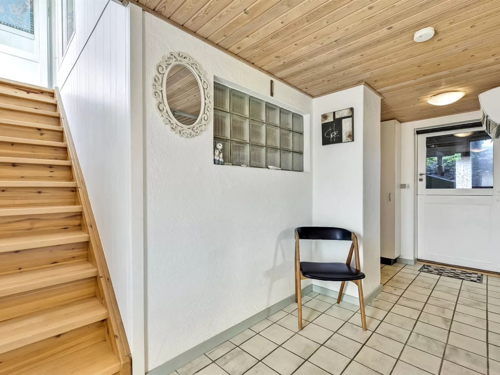 "Eldar" - 5m from the sea-Inside