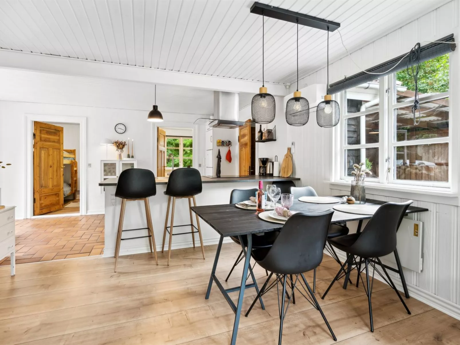 "Helghi" - 30km from the sea-Inside