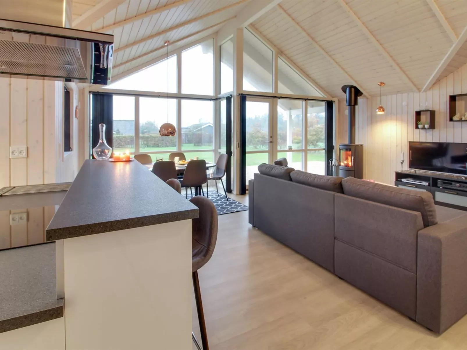 "Gertrude" - 1.1km to the fjord-Inside