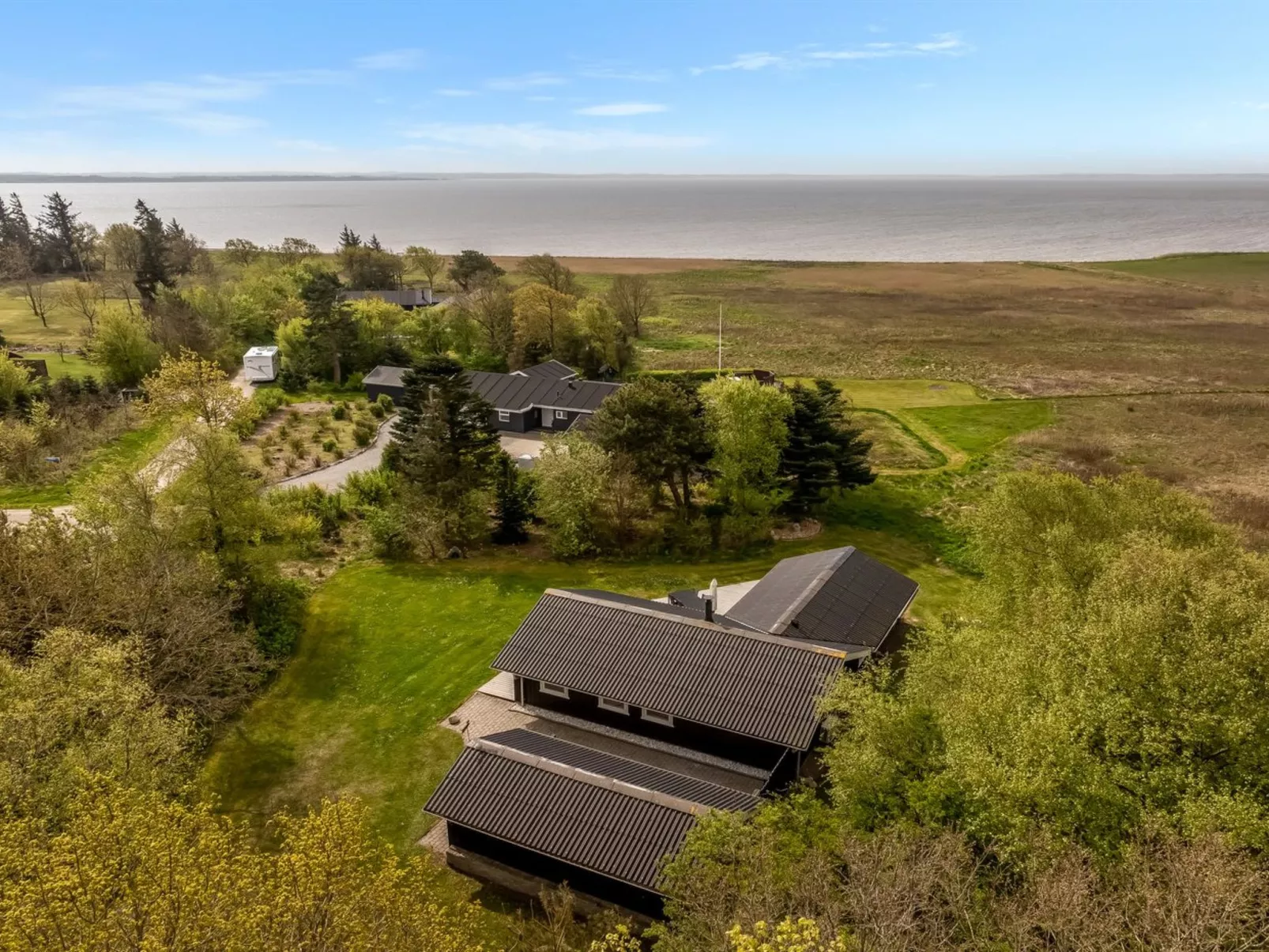 "Eske" - 200m to the fjord-Outside