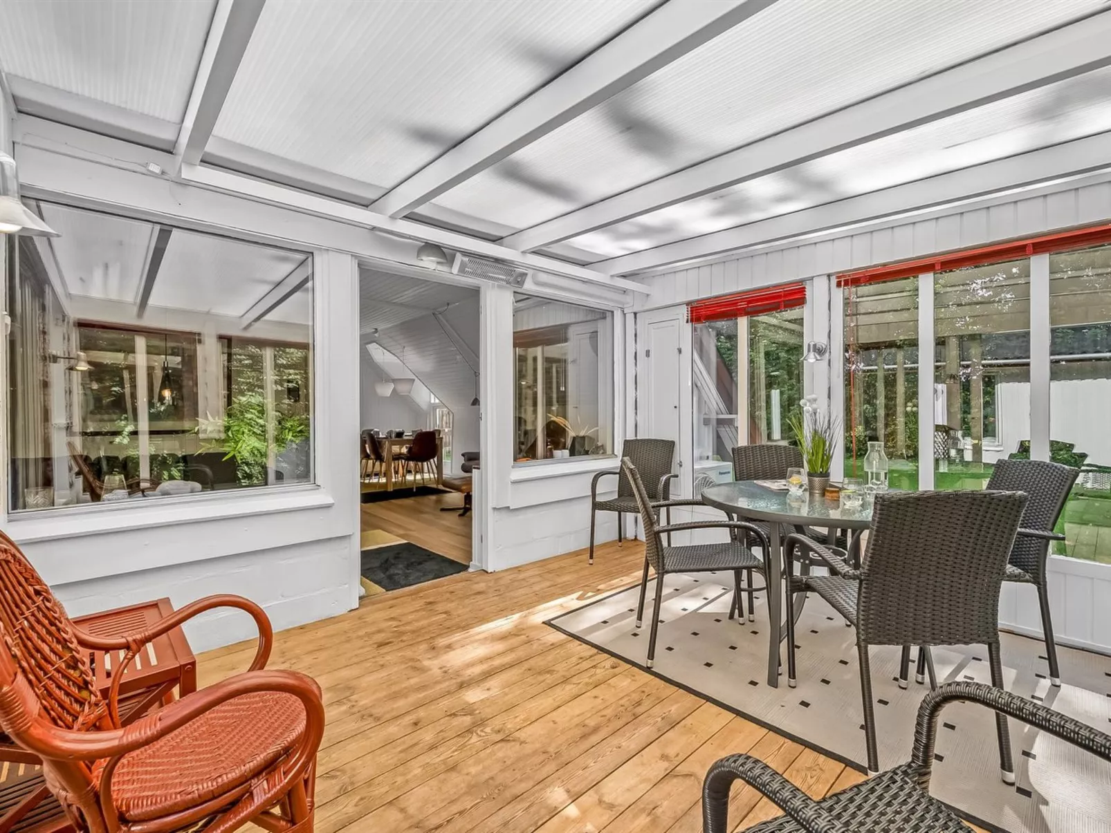 "Dorthe" - 300m to the fjord-Inside