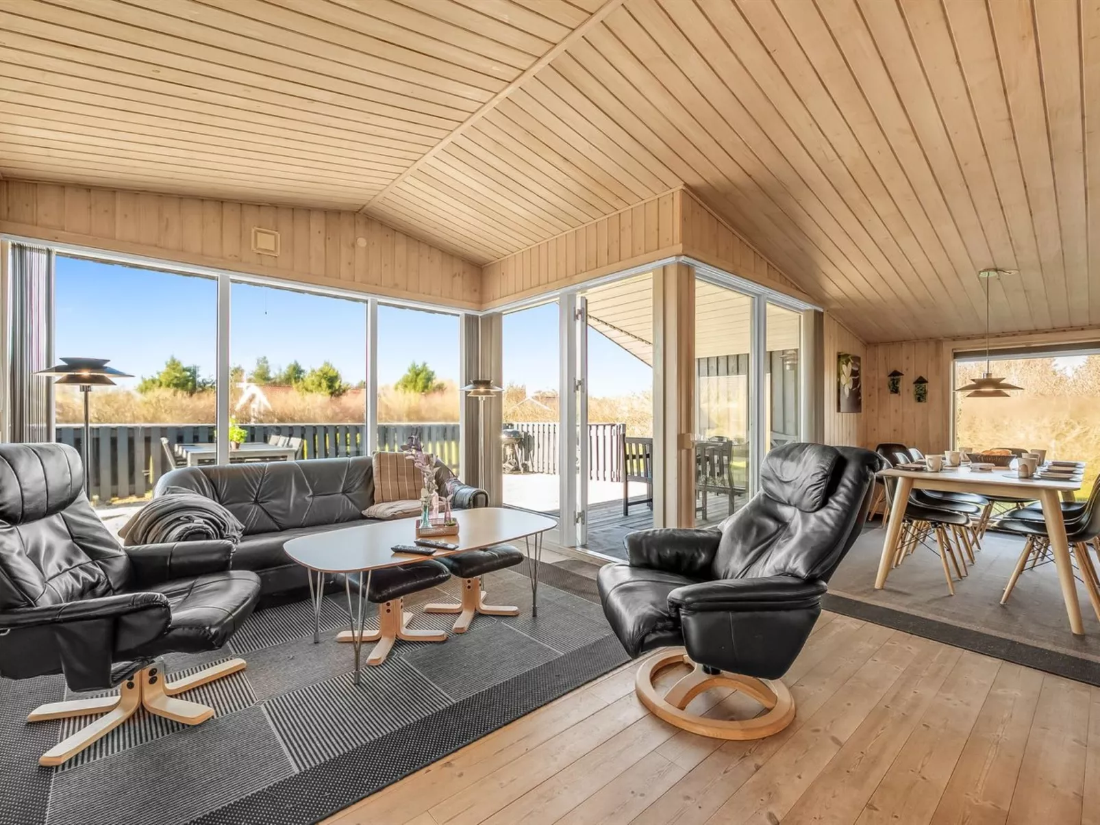 "Benjamina" - 530m to the fjord-Dedans