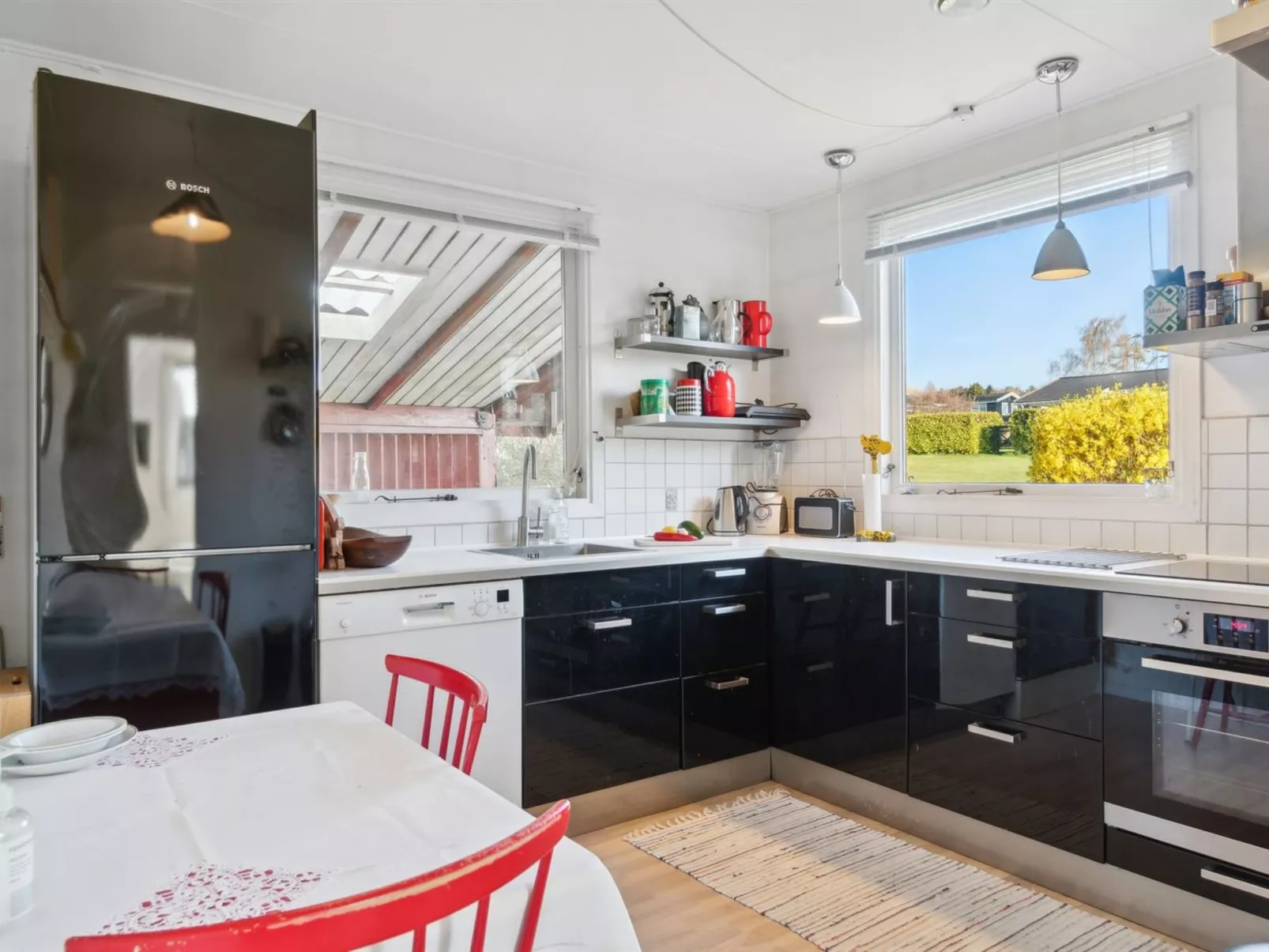 "Velika" - 25m to the fjord-Inside