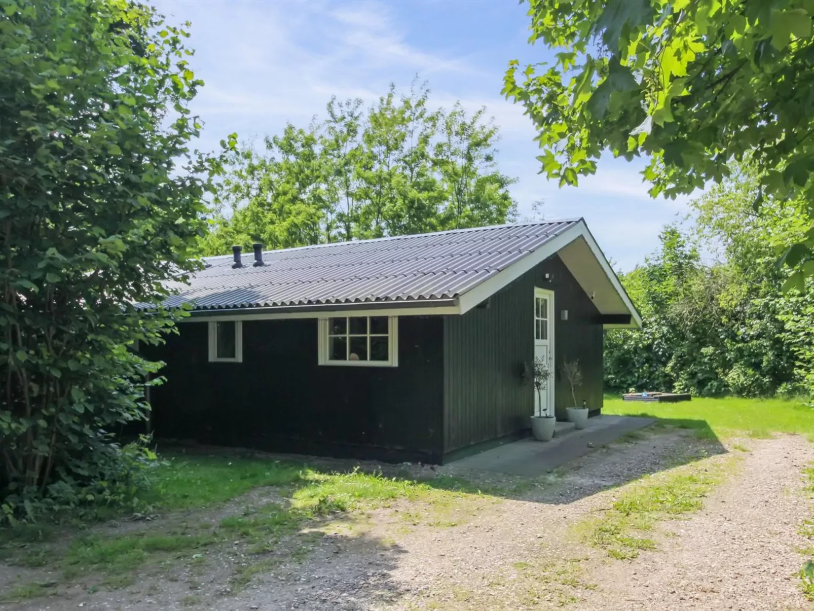 "Jutta" - 28km from the sea-Outside