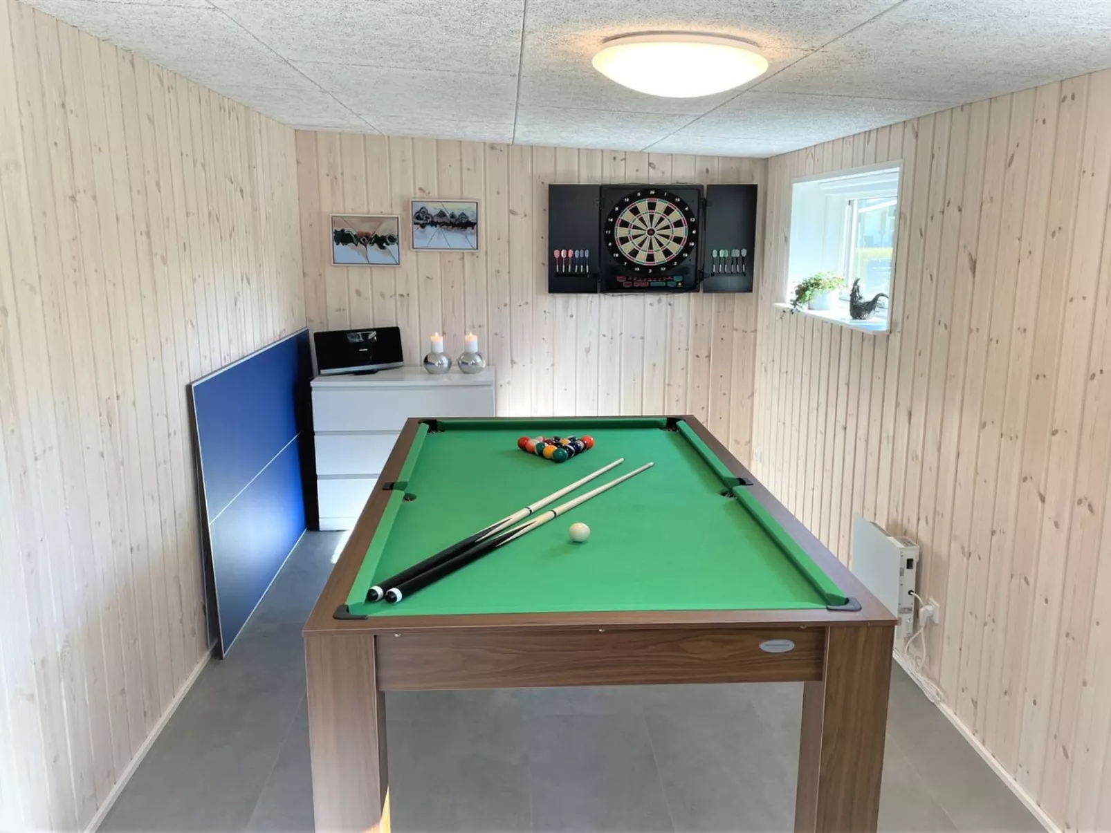 "Gustaf" - 400m to the fjord-Inside