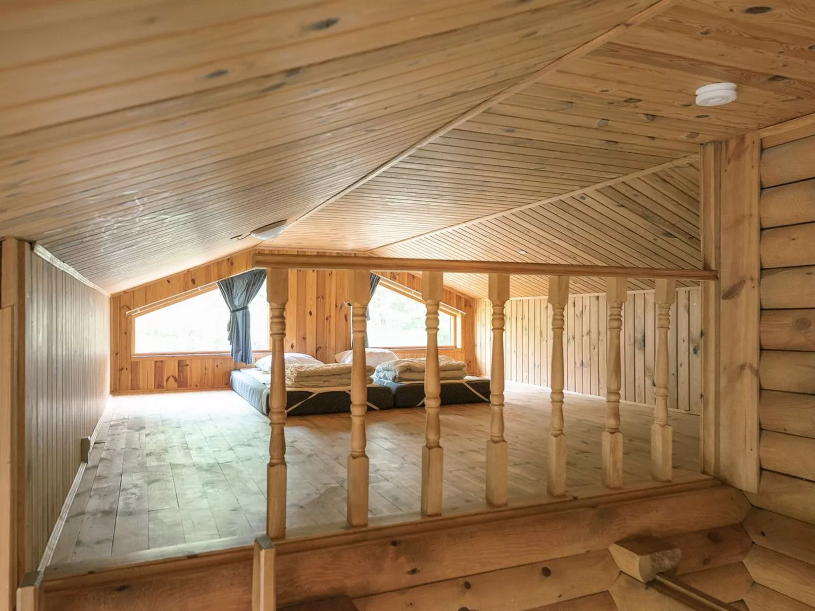 "Frederica" - 30km from the sea-Drinnen