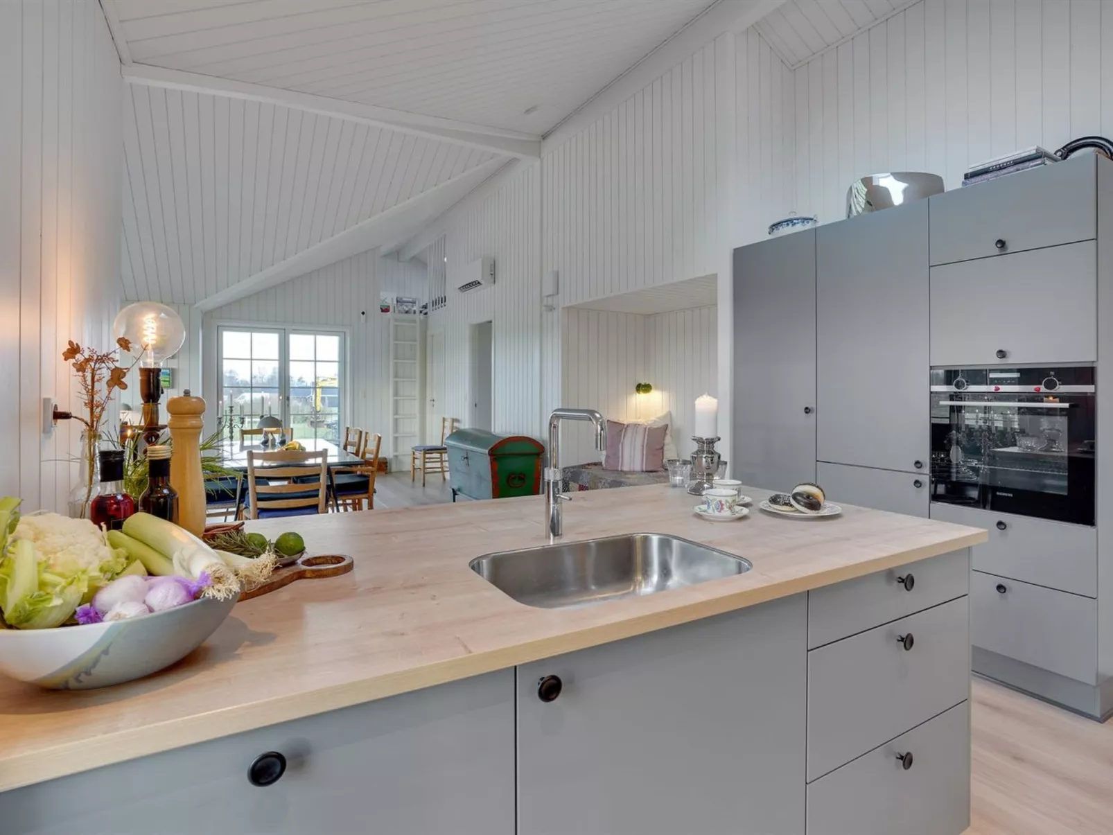 "Annerose" - 550m from the sea-Dedans