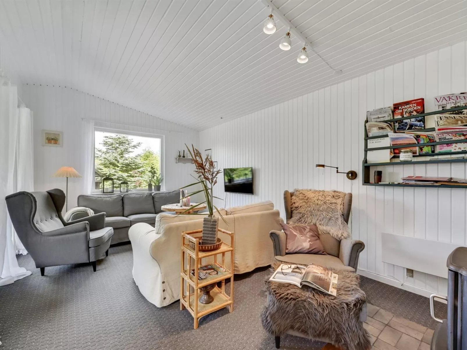 "Cristal" - 400m to the fjord-Inside