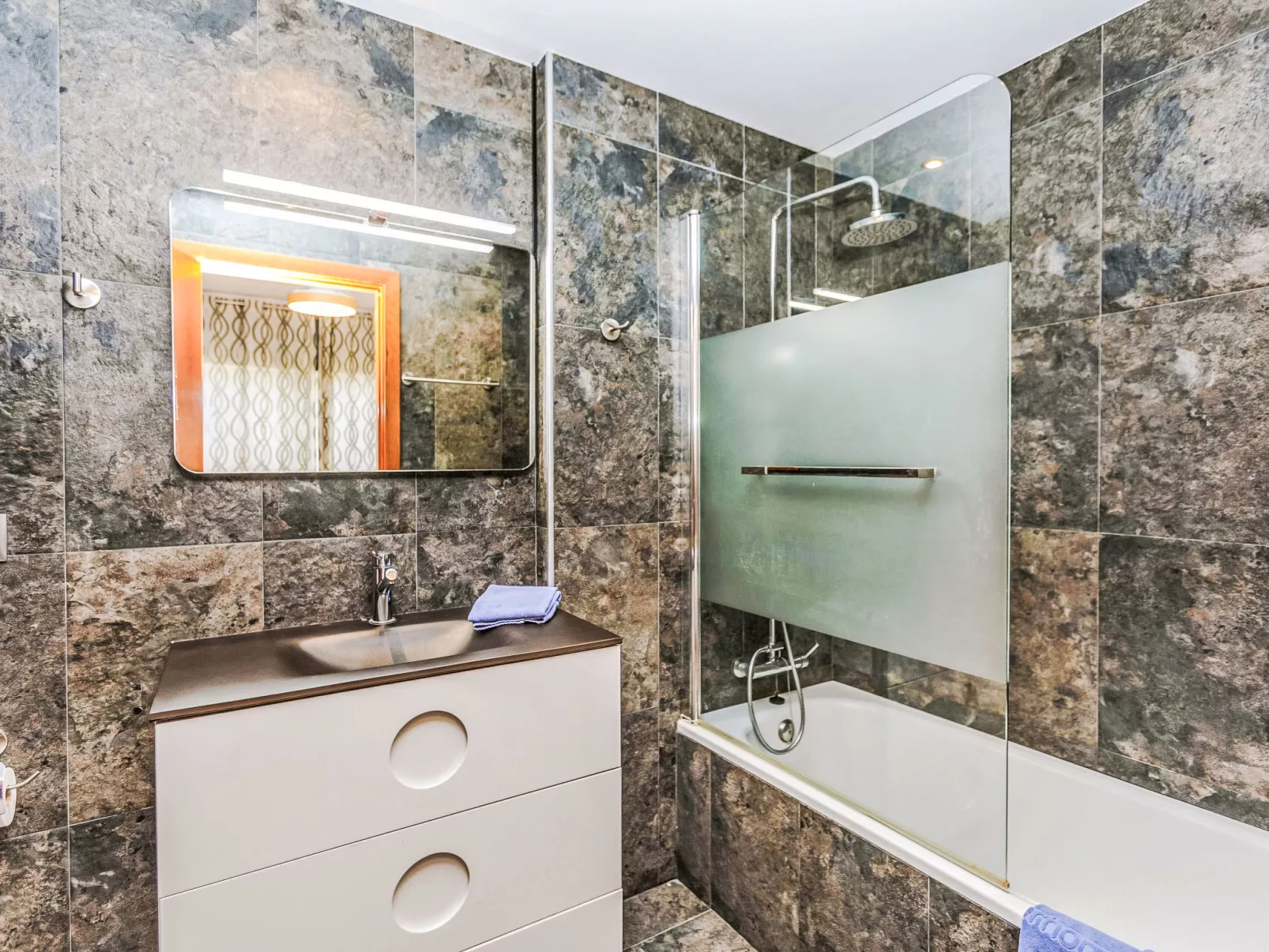 Sol Cambrils Park 28 - Drinnen