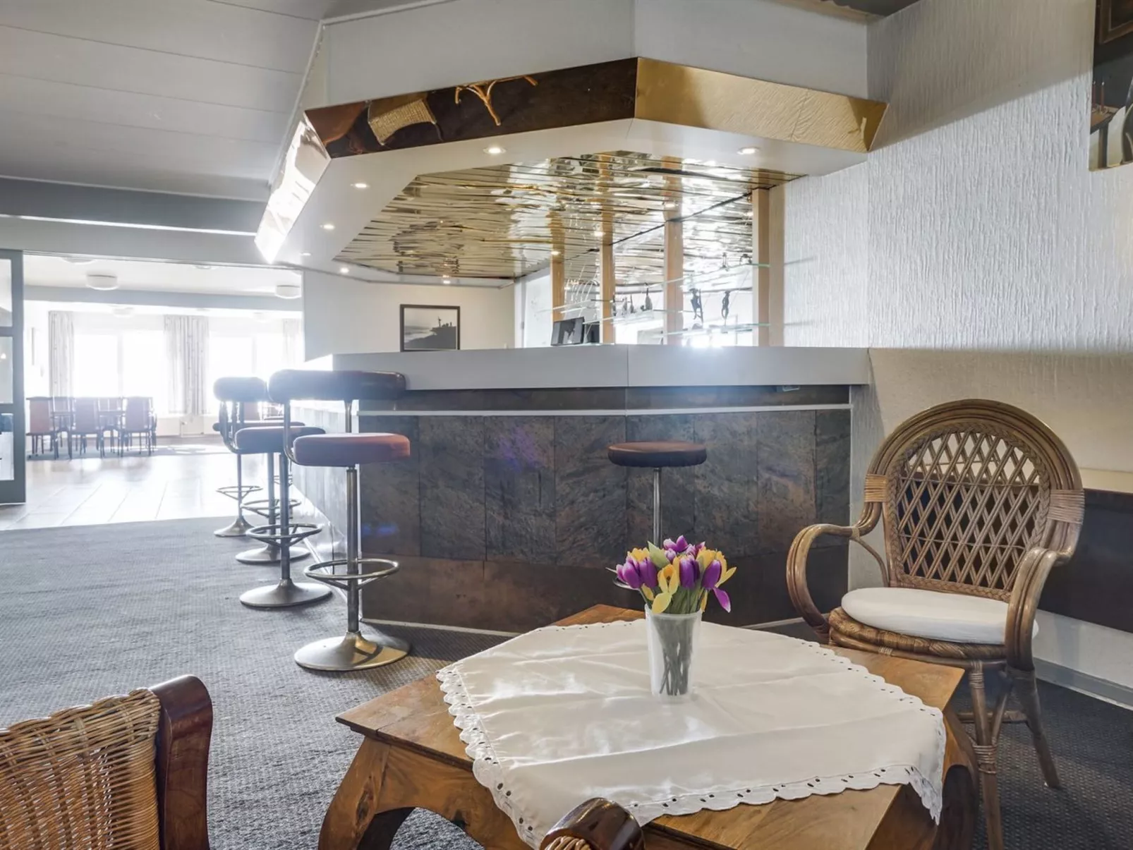 "Stilla" - 35km from the sea-Drinnen