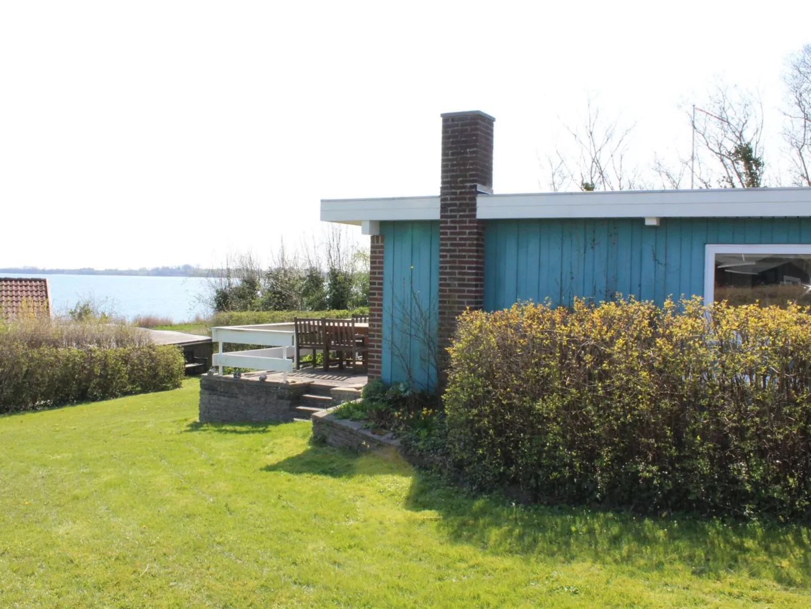 "Tekla" - 70m to the fjord-Outside