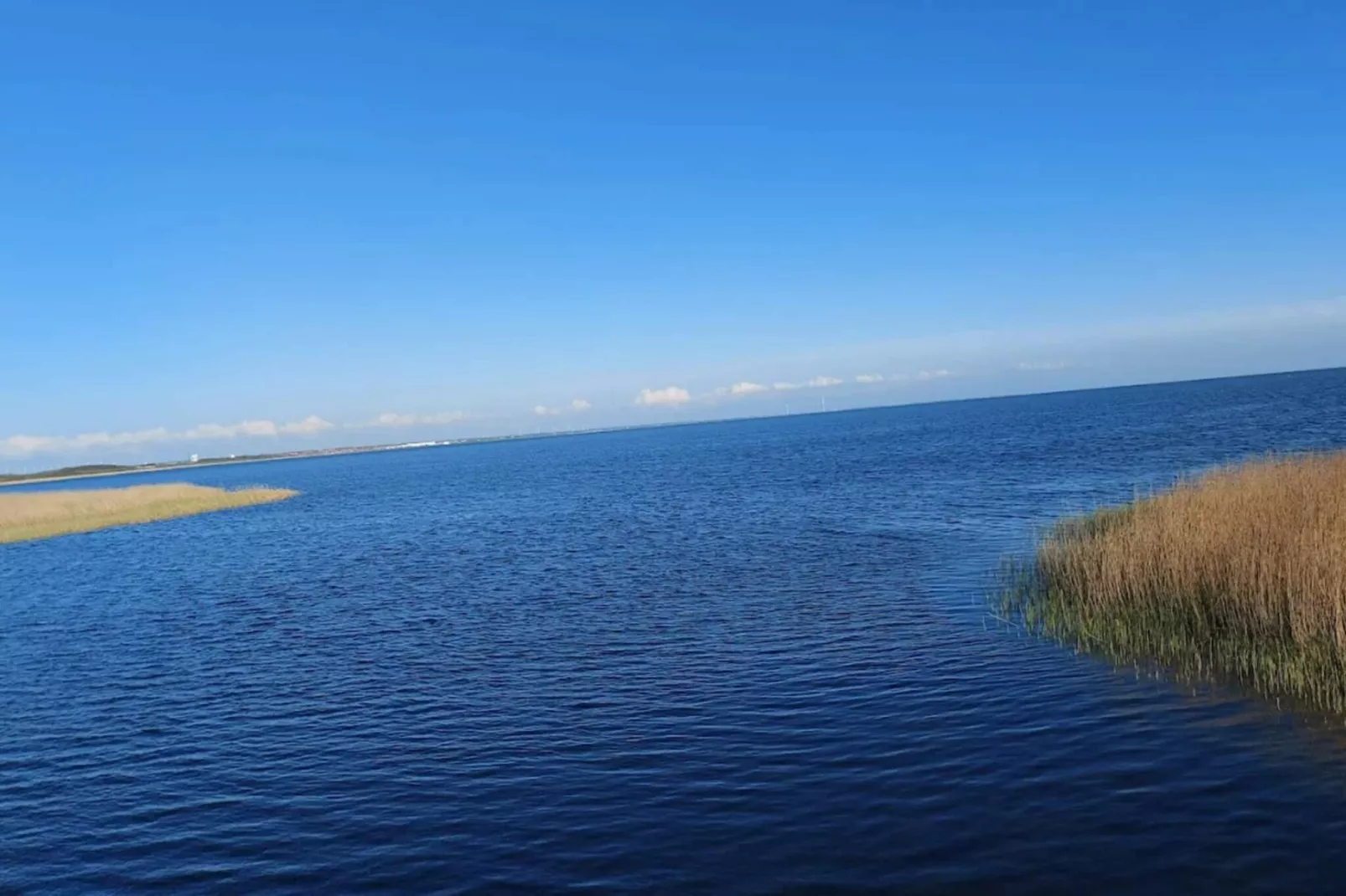 Maison de vacances pour 4 a Ringkøbing-By Traum-Vue sur l'eau