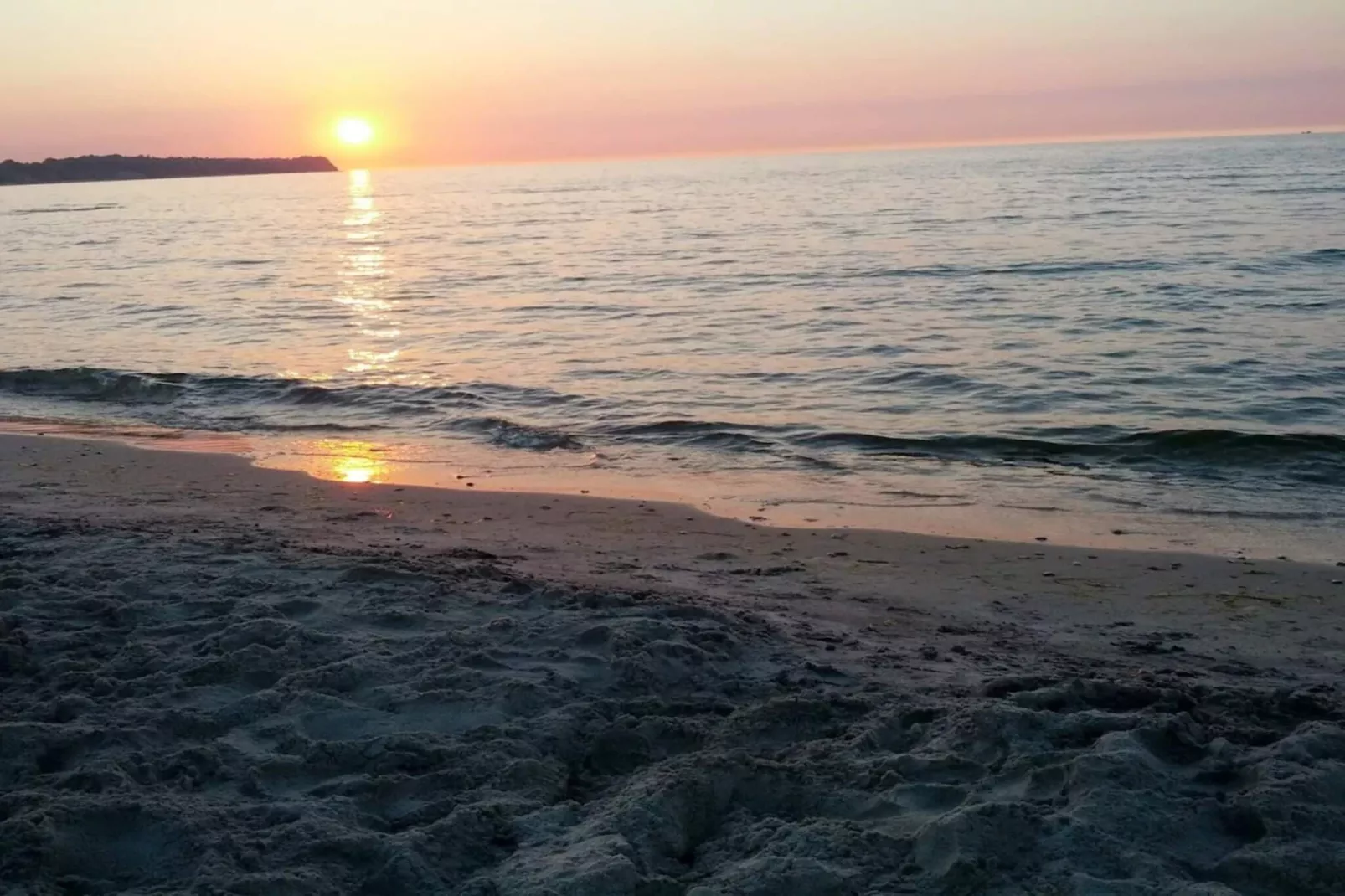 6 person holiday home in Dronningmølle-By Traum-Water view