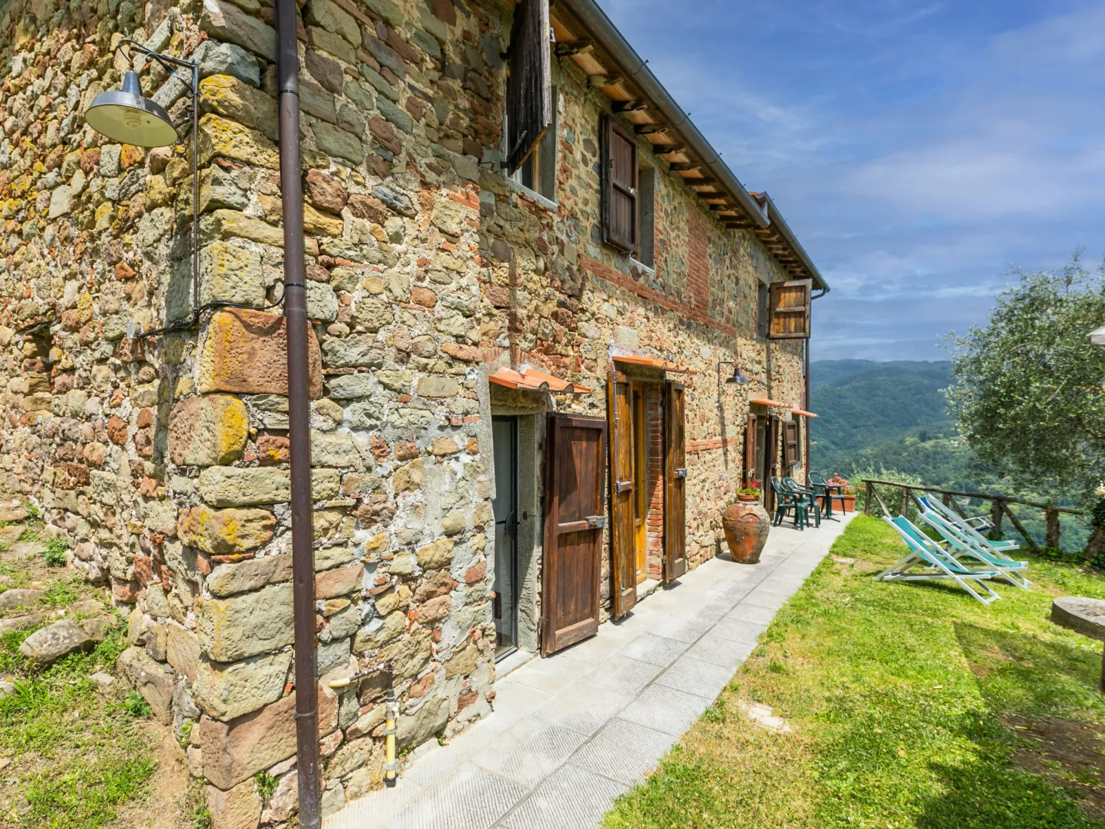 Casetta di Zano-Outside