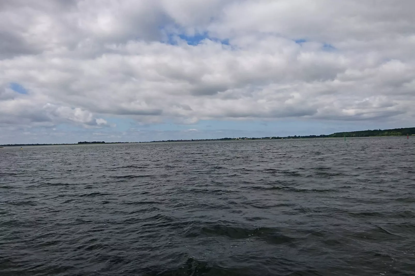 Cozy Seaside Retreat in Eno-By Traum-Water view