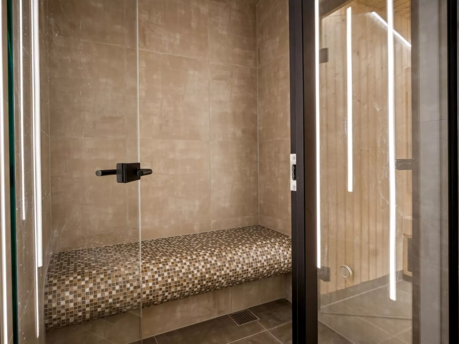 "Jul" - 300m from the sea-Inside