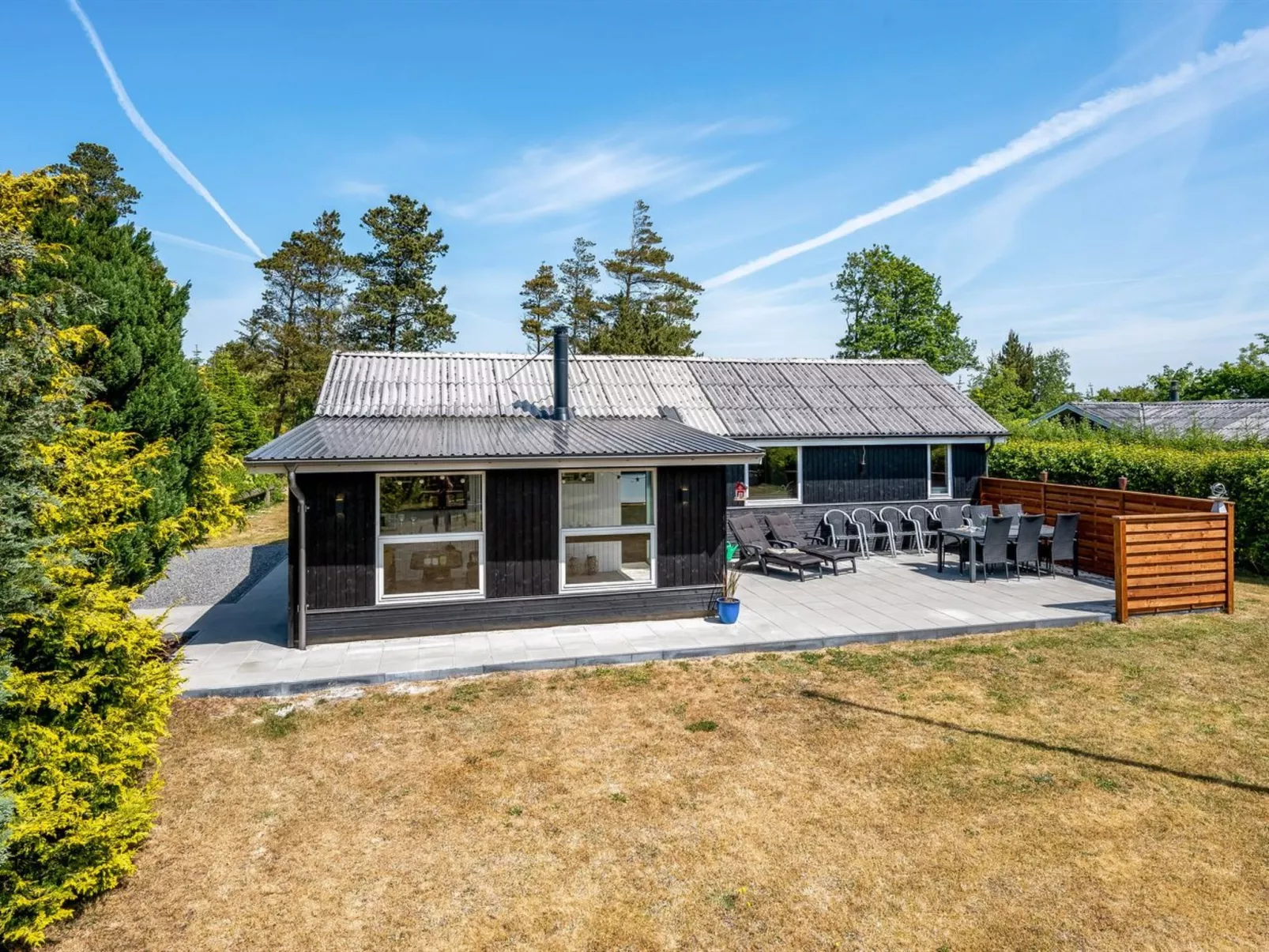 "Eira" - 350m to the fjord-Outside