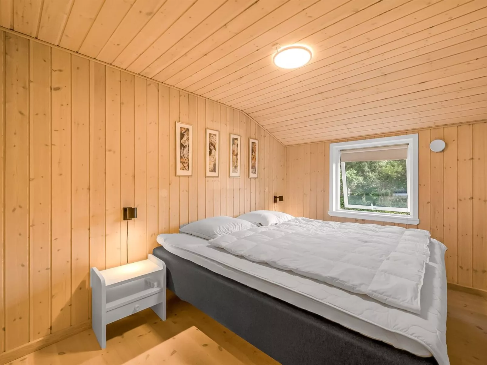 "Waghn" - 800m to the fjord-Dedans