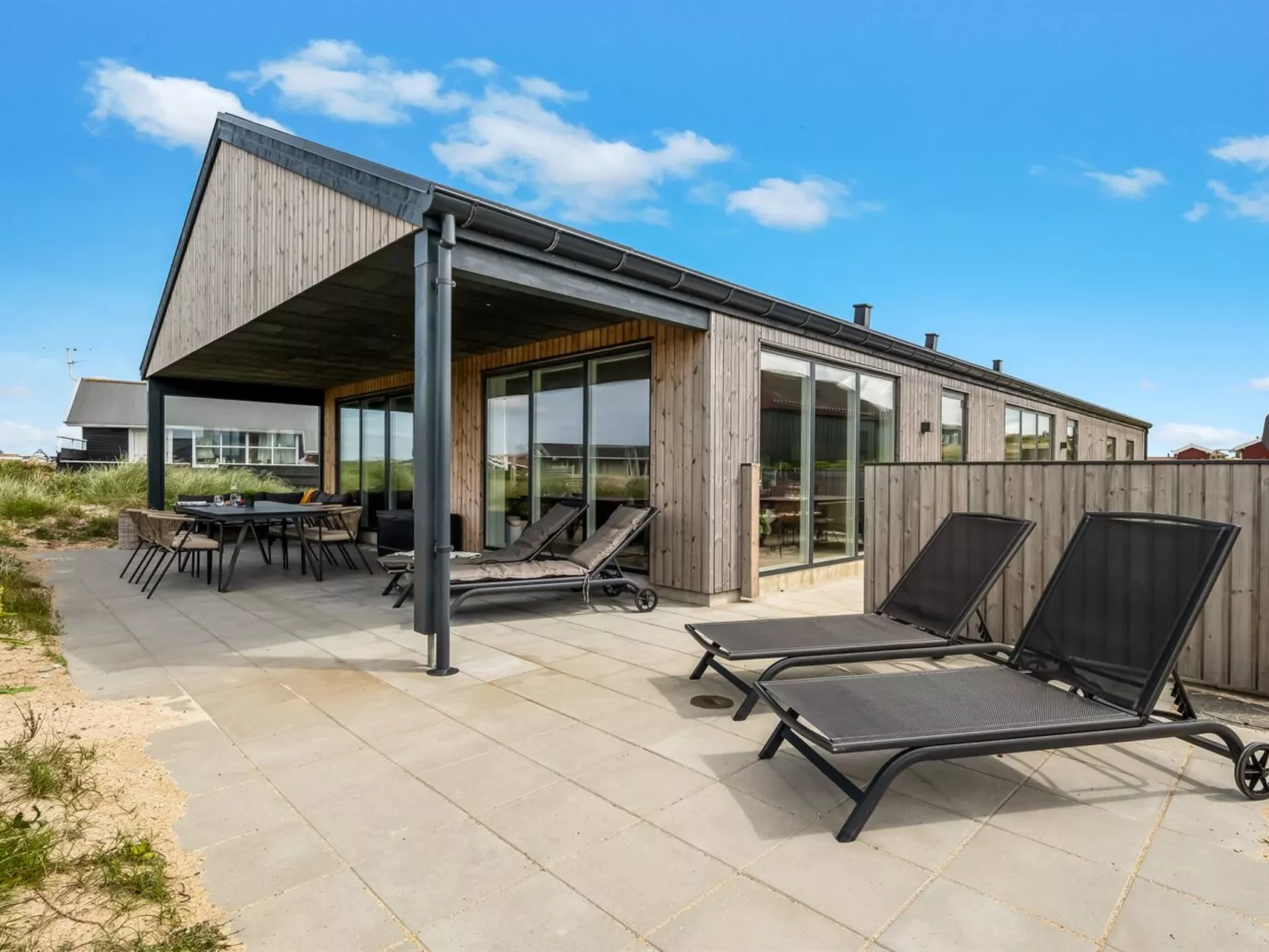 "Waldar" -  from the sea-Outside