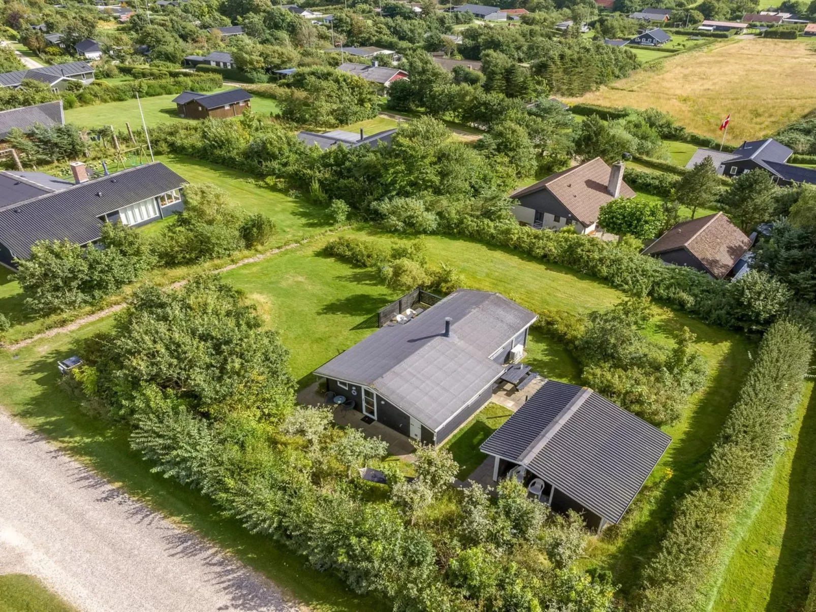 "Dimo" - 300m to the fjord-Outside