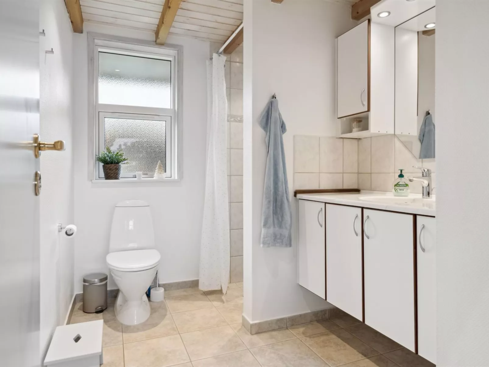 "Harald" - 300m from the sea-Inside