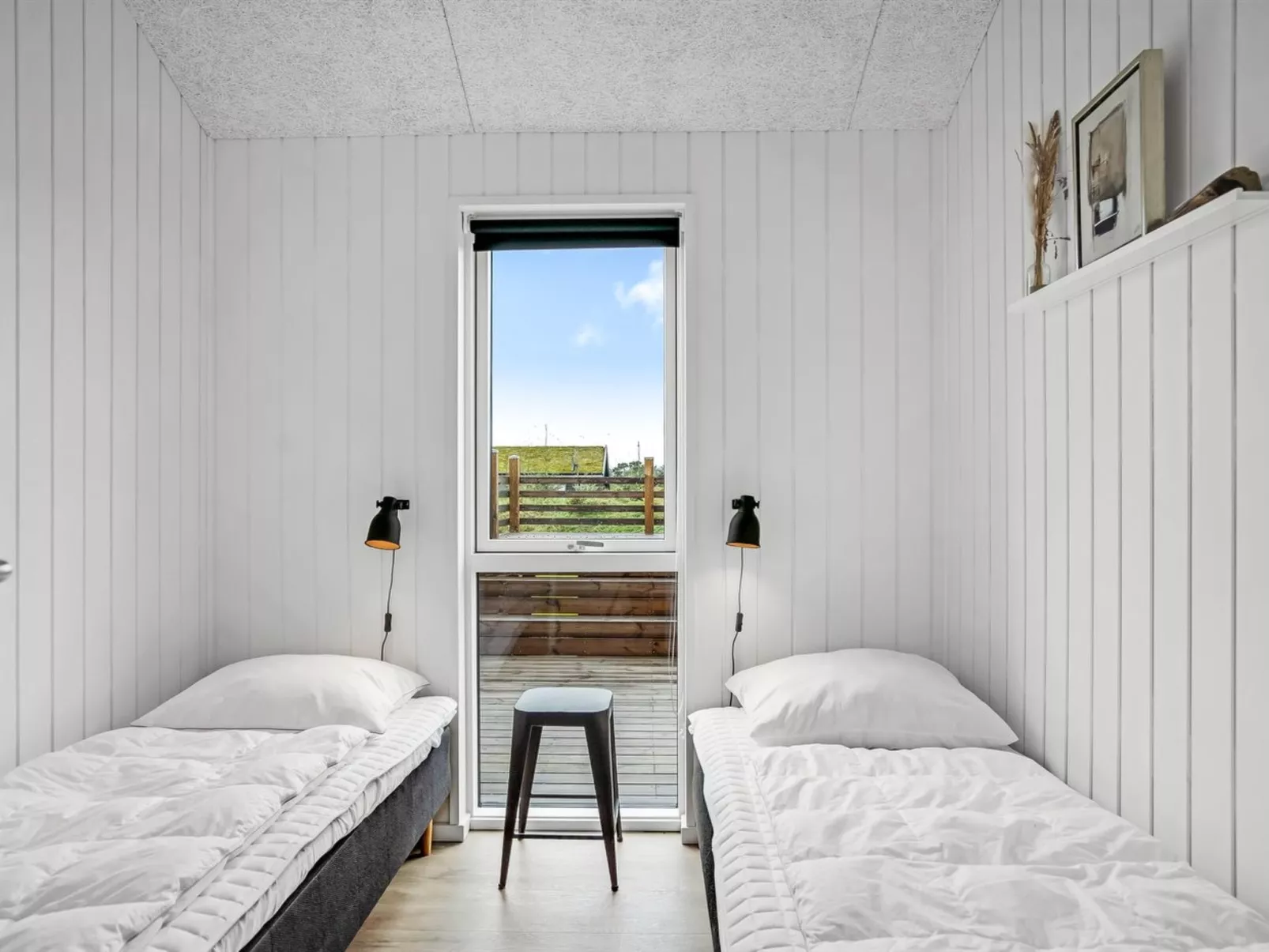 "Egil" - 1.5km from the sea-Drinnen