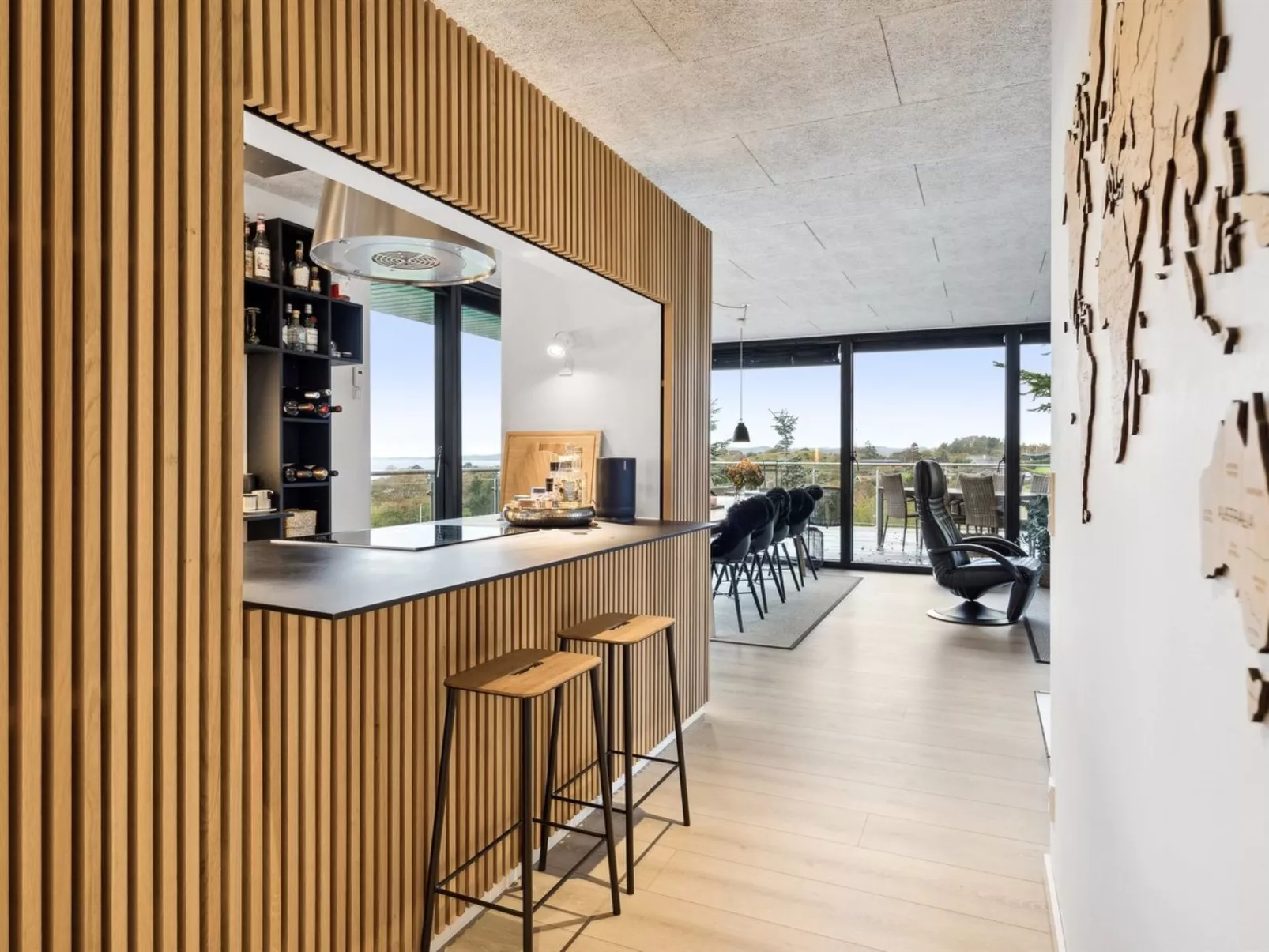 "Iarund" - 600m from the sea-Inside