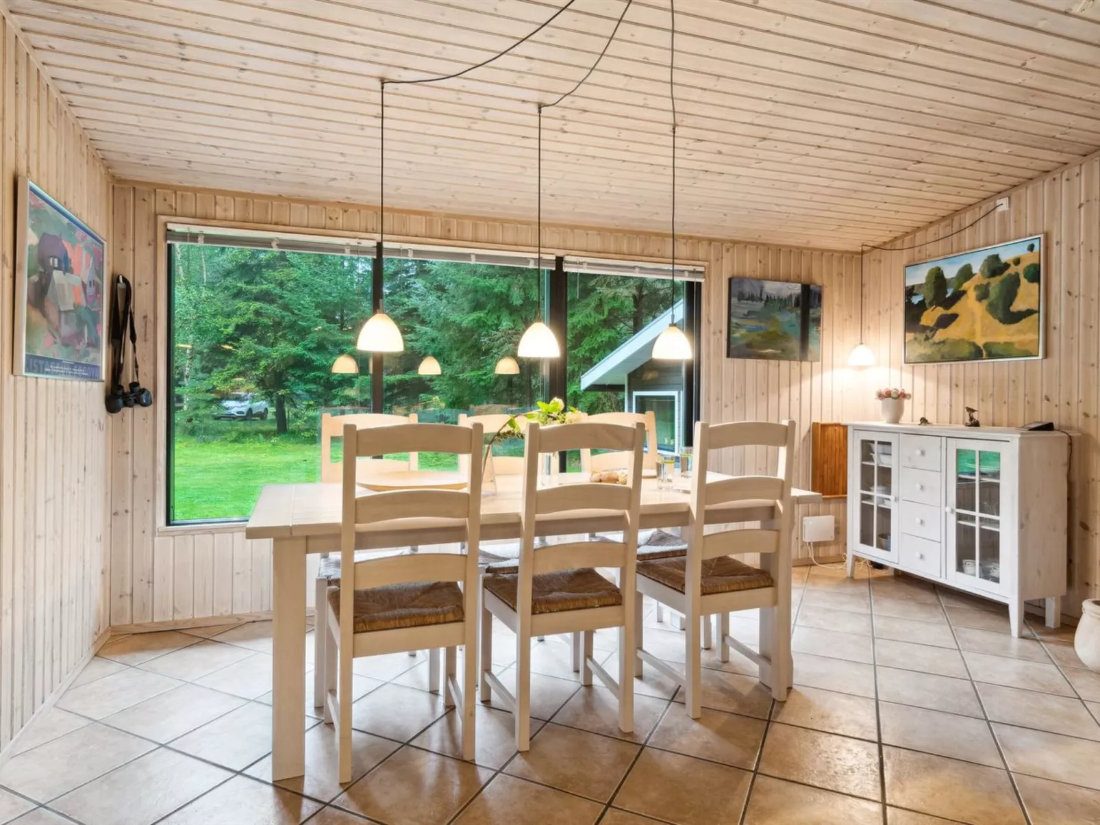 "Aiko" - 375m from the sea-Inside