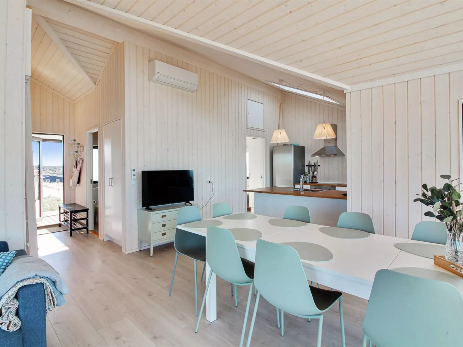 "Auno" - 140m from the sea-Drinnen