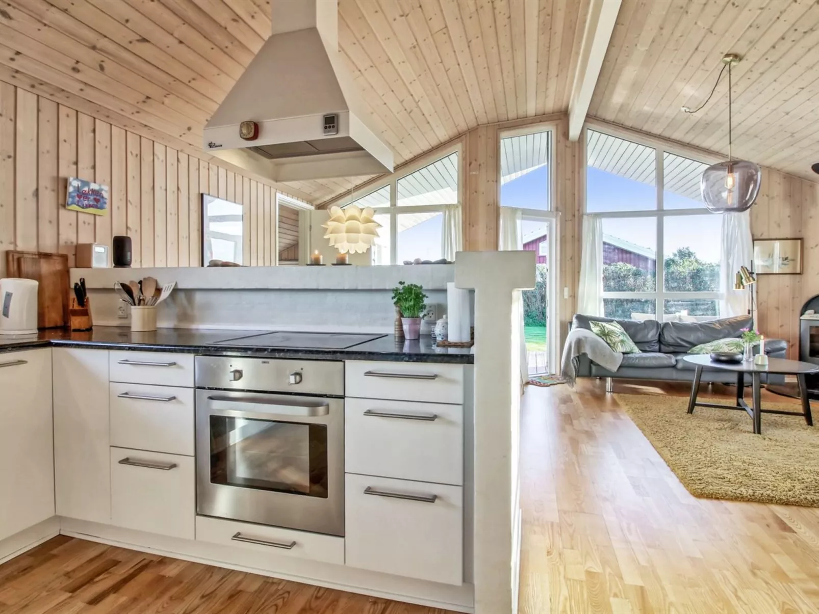 "Freda" - 400m from the sea-Inside