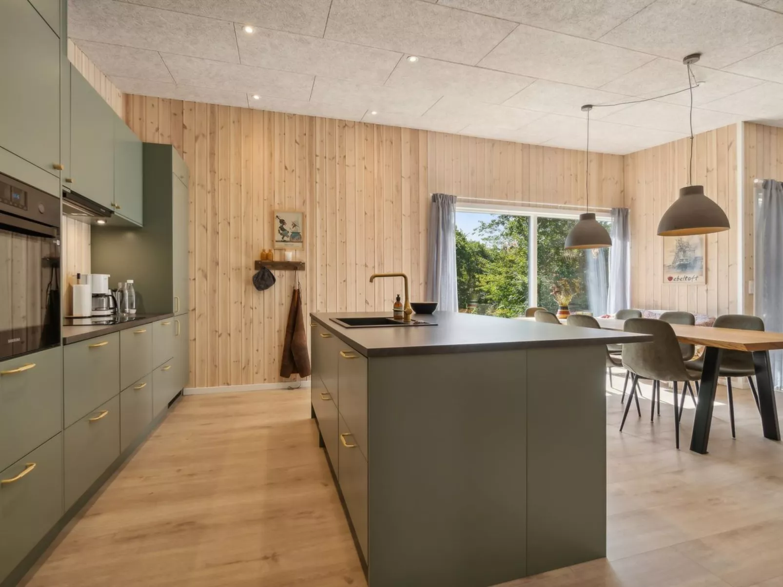 "Filip" - 1.2km from the sea-Inside