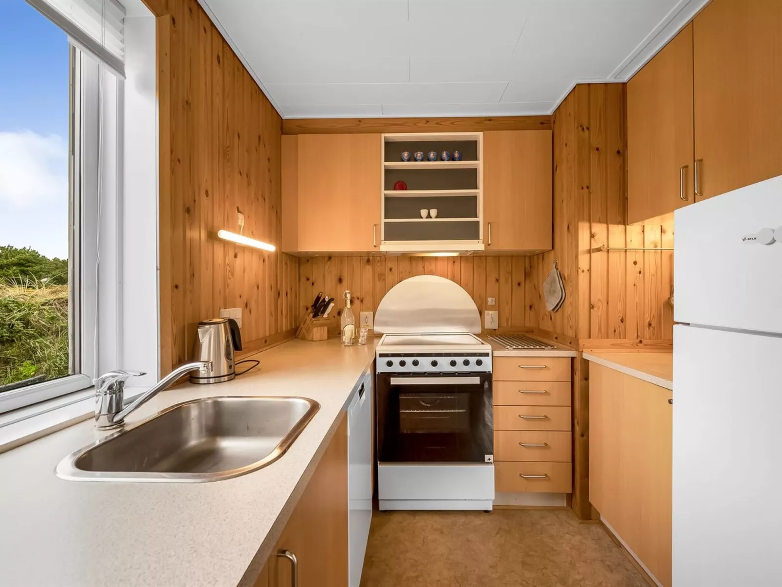 "Eloise" - 400m from the sea-Inside